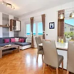 Villa Golden View *