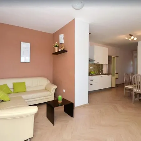 Golden View * تروغير