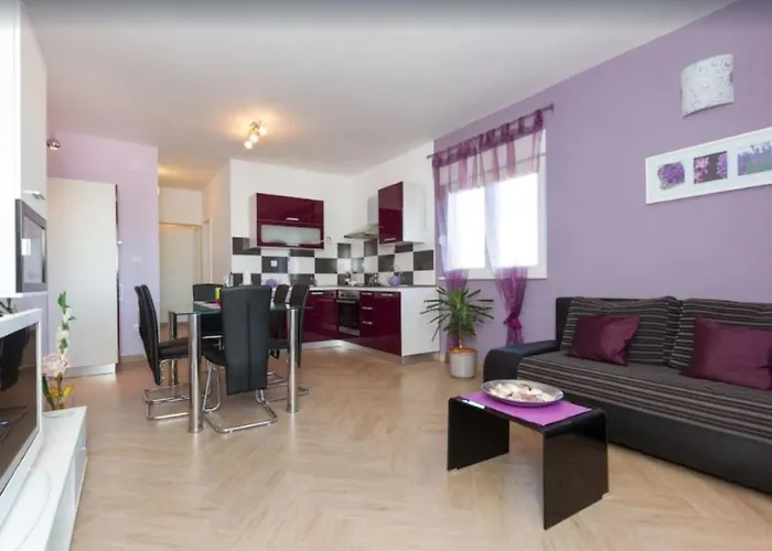 Βίλα Golden View *